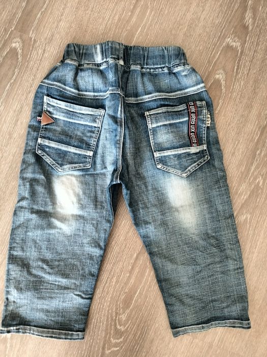 Продам длинные шорты мальчиковые