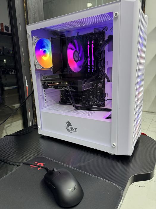 Игровой ПК : Стилнный контраст  Core i5 14 Gen