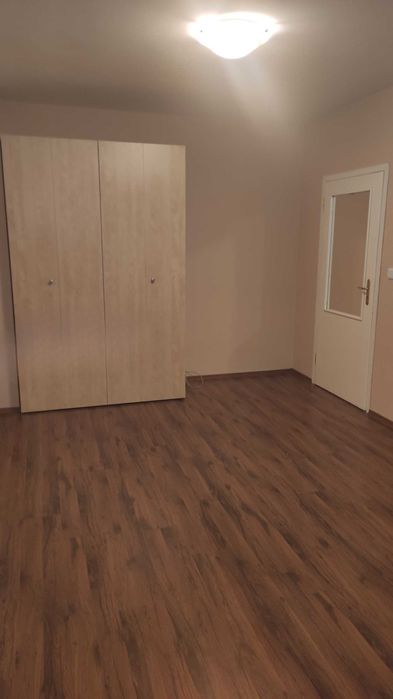 Дава се под наем Едностаен апартамент в София, Бъкстон - 37 кв.м за 325 € - Снимка #1