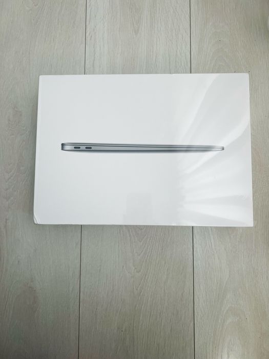 MacBook Air M1 13” 8GB RAM, 256GB SSD – Sigilat, Nou