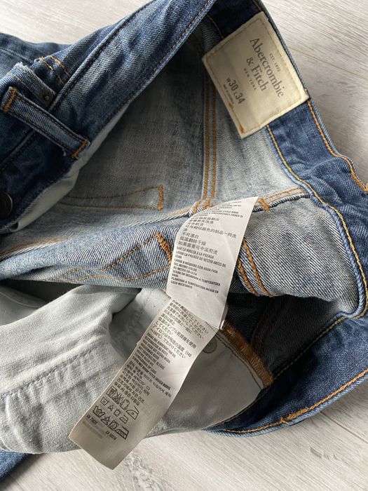 Blugi originali Abercrombie & Fitch, 30/34, albastru deschis