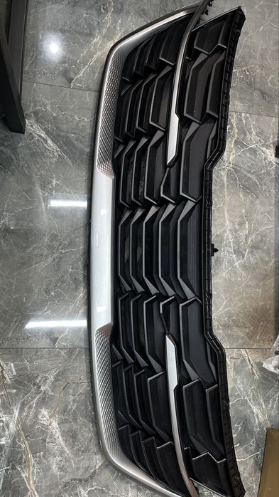 Kia Seltos решетка бар