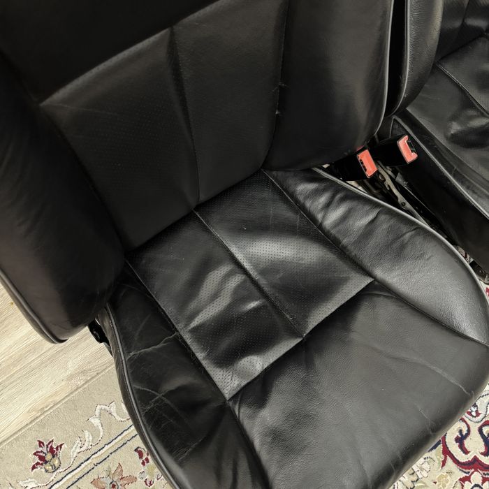 Сиденья кожанные плавающие w210