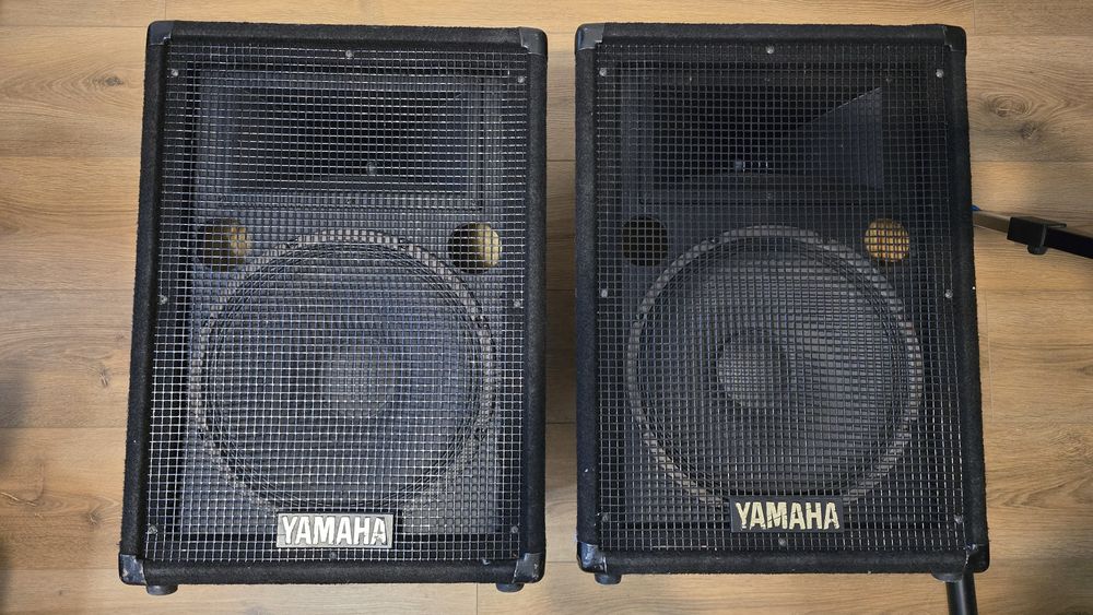 Продавам озвучителни тонколони Yamaha S12e