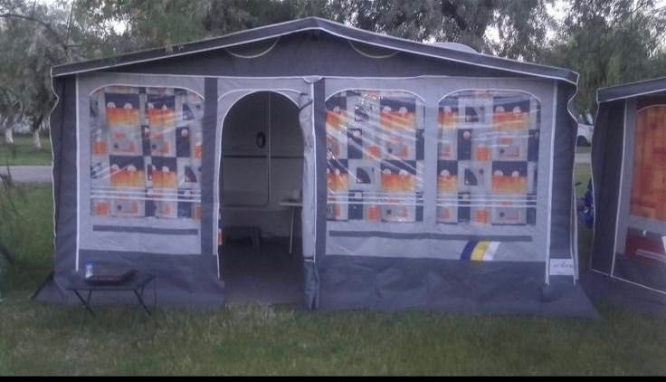 Cort HERZOG pentru rulote de 4.4 m