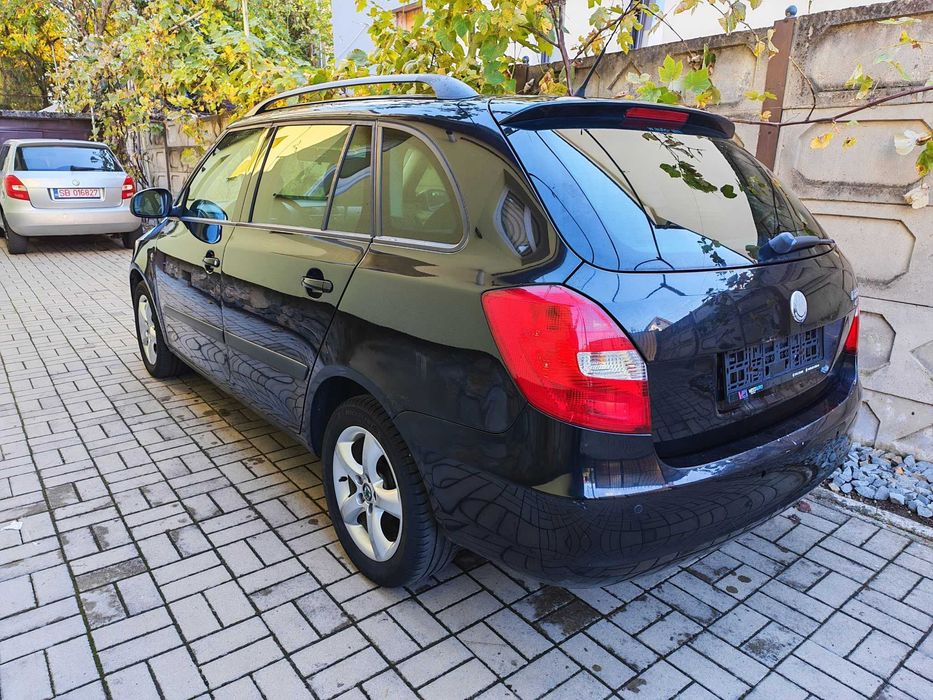 SKODA Fabia 2010 — imagine 2