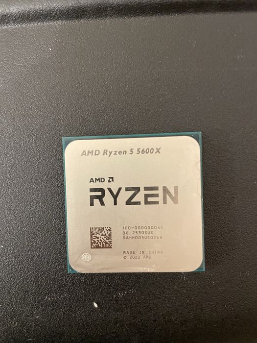 Продам процессор ryzen 5 5600
