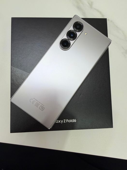 Samsung Galaxy Z Fold 6