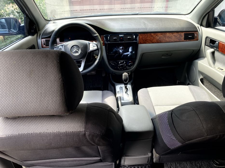Lacetti avtomat sotiladi