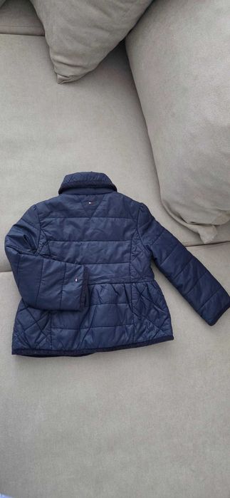 Geaca pentru fete Tommy Hilfiger,originala,marimea 2 ani,stare foarte buna