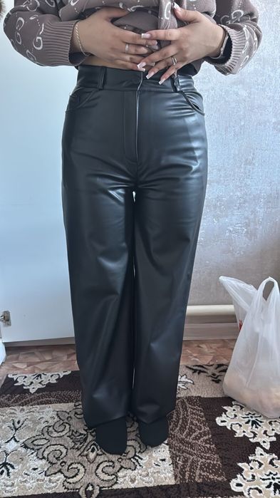 Продам кожанные брюки,новые!