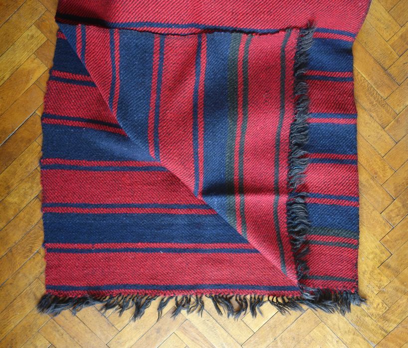 Ръчно тъкана вълнена черга - нова