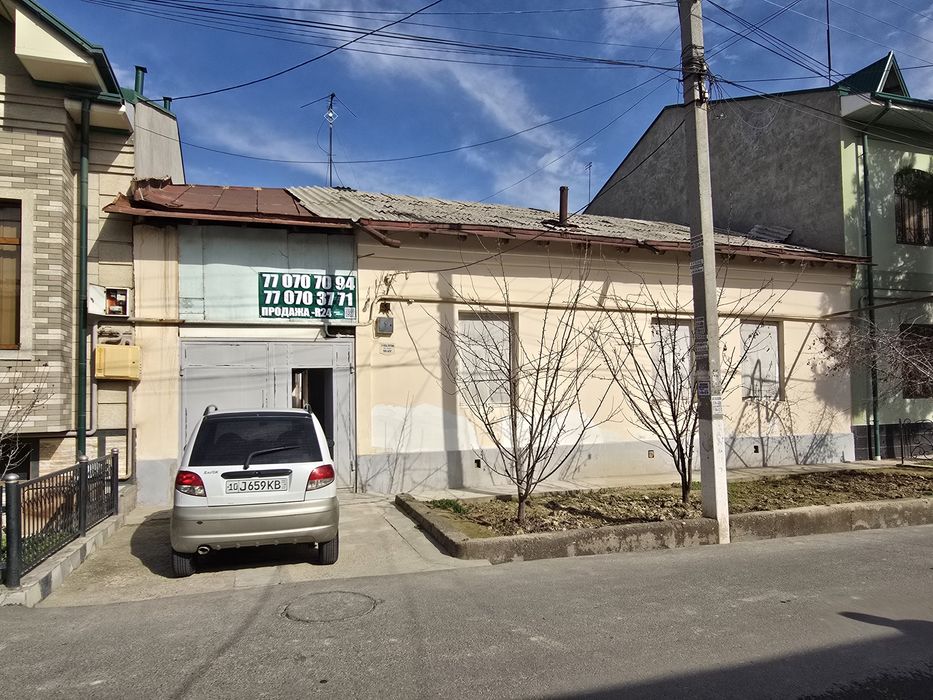 СРОЧНО Chilonzor 20-kvartalda 3,95 sotix yer uchastkasi sotiladi.