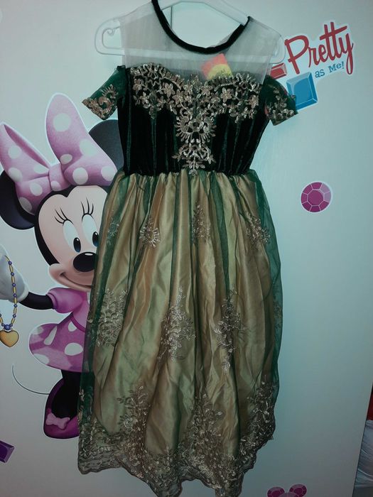 Rochie de ocazie catifea verde si dantela aurie 6-7 ani