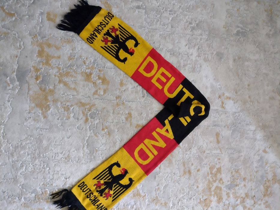 Fulare Manchester, Arsenal, naționala Germaniei