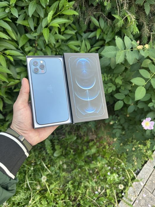 Продам телефон Айфон 12 Pro  128Gb