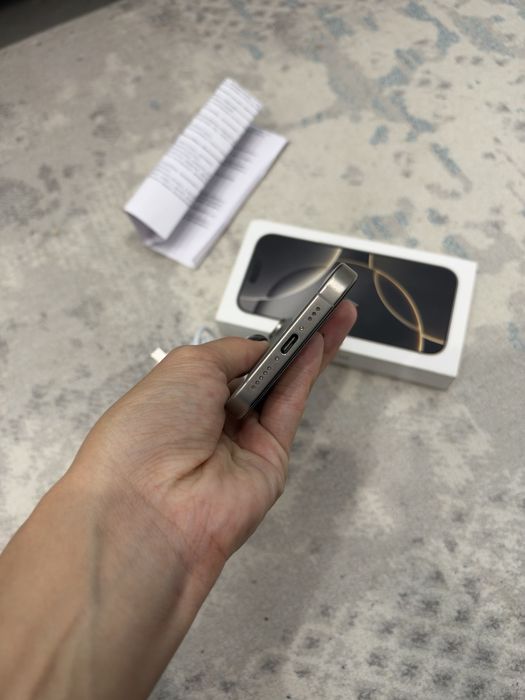 Продам Iphone 16 pro 128гб