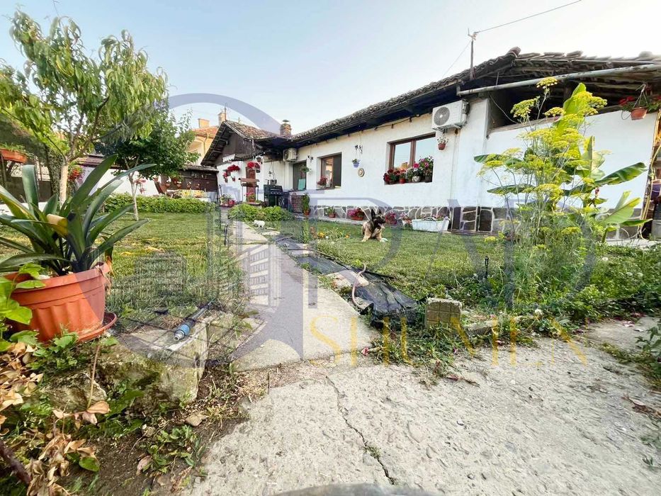 Продава се Къща в Шумен, Център - 105 кв.м за 757 €/кв.м - Снимка #1