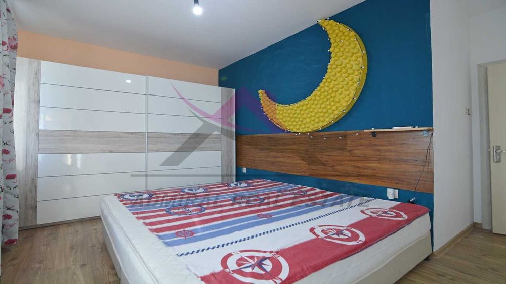 Самостоятелна къща-Ален Мак