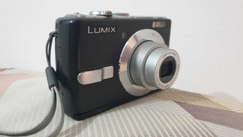 Panasonic Lumix DMC-LS75