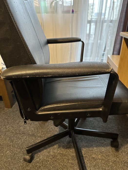 Scaun de birou cu roti