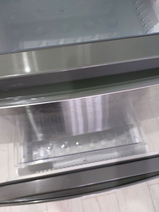 Продам холодильник Haier