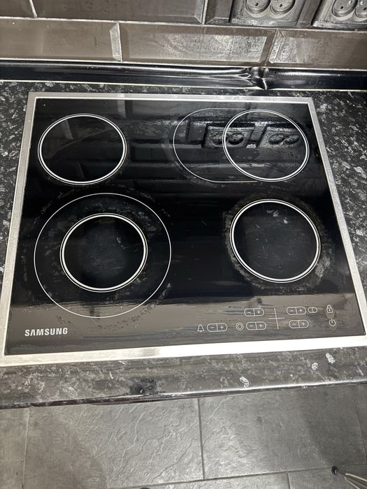 Продам электроварочную поверхность Samsung
