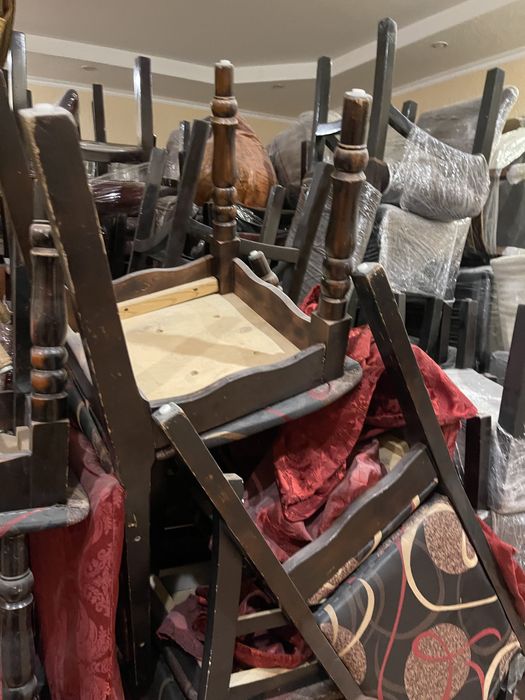 Стулья столовые дерево