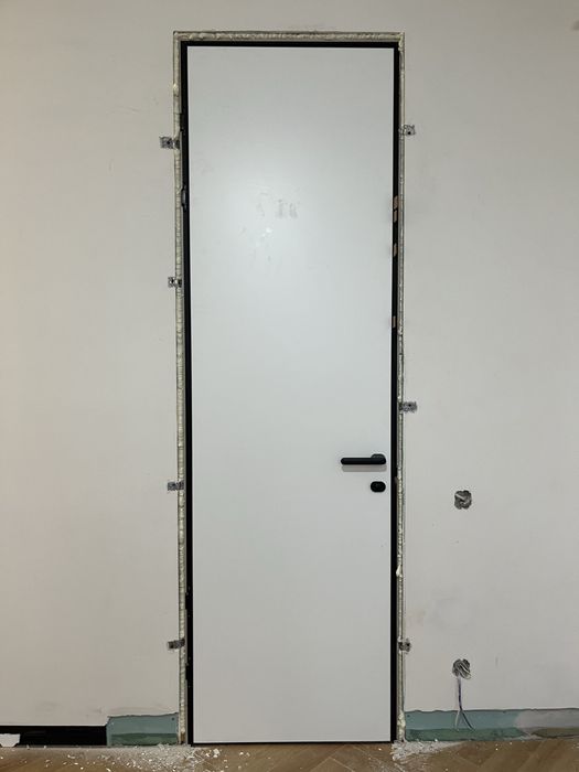 Установка межкомнатных дверей