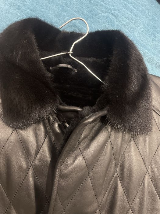 Продам кожанку почти новоя