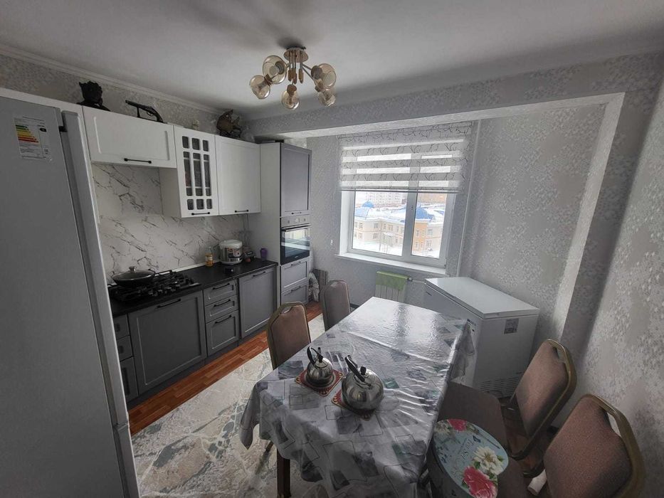 Продам 2 комн. квартиру в Уральске