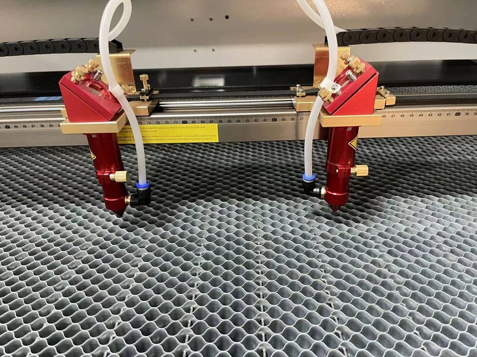 1610 2галовочный 150W лазерный станок.