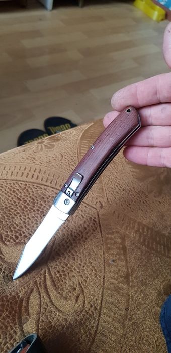 Продам нож кнопочный выездной