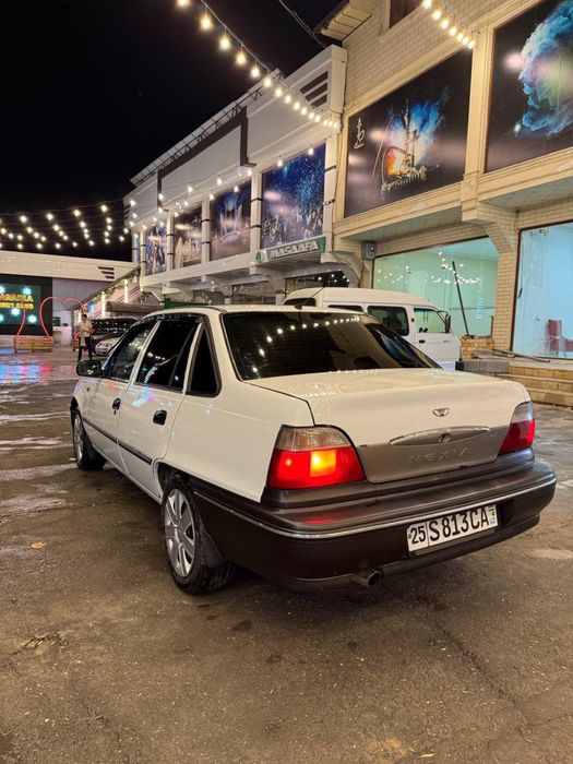 Neksiya sons tramblor luks