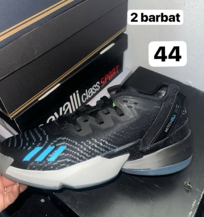 Adidasi dama si barbati