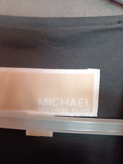 Тренч на марката Michael Kors