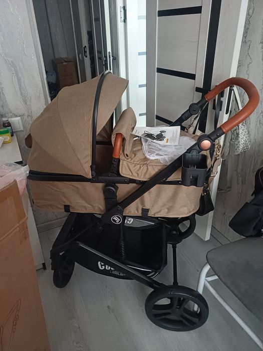 Продаётся трансформер коляска новый