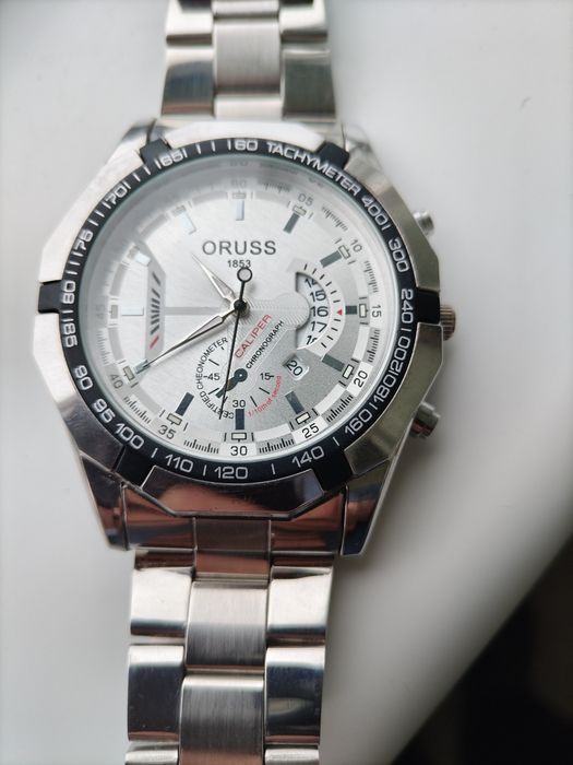 Стилен мъжки часовник