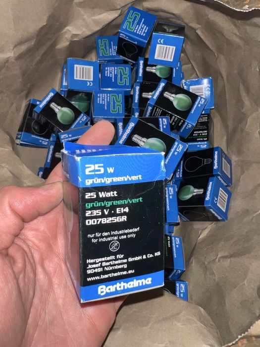 Крушка мини зелена с цокъл E14 235V 25W