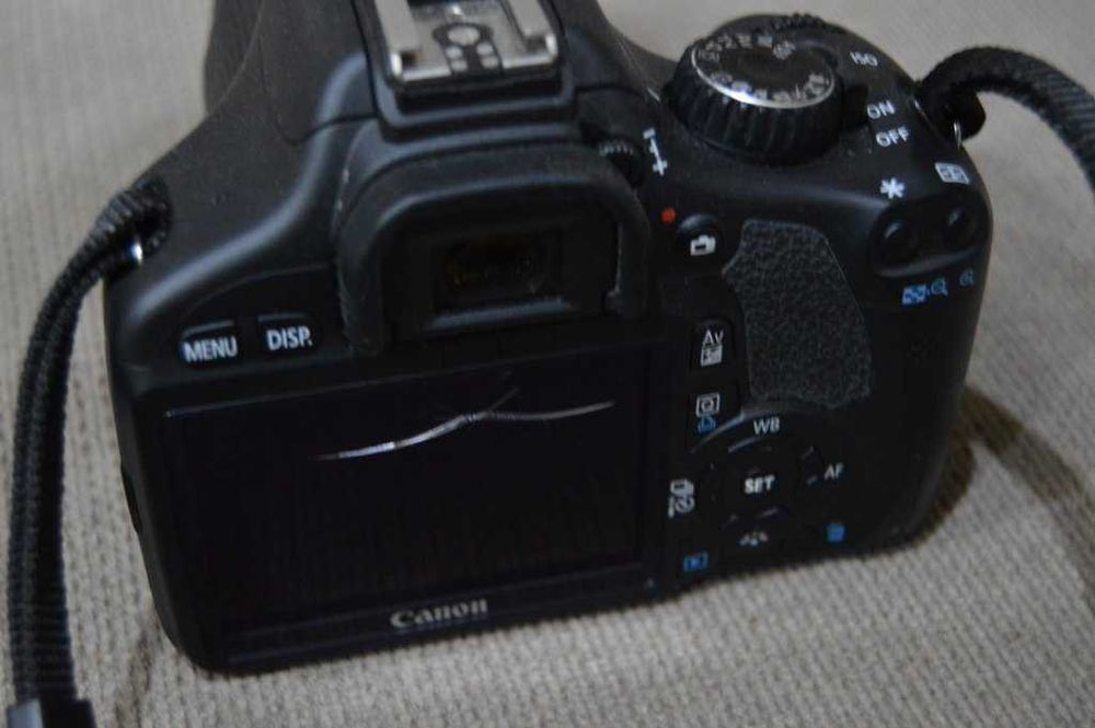 Kit Canon EOS 550D + Obiectiv 18-55mm IS + Card 8gb | Doar 3242 Declanșări!