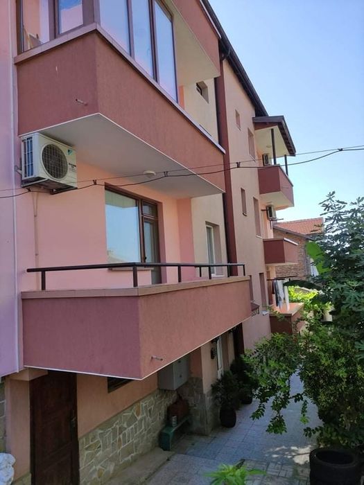 Самостоятелен апартамент Царево