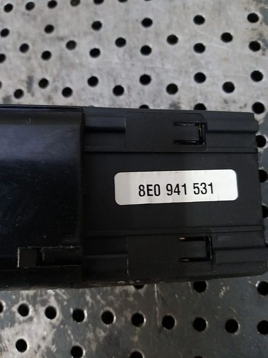 Bloc lumini audi a4 b6 8e 8e0941531
