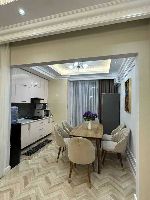 R17 Сдаётся квартира 2/3/9 на Шайхантахурском, ЖК Комолон