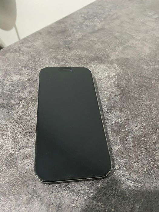 Айфон 15про 128гб 87%