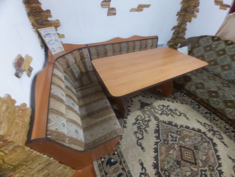 Кухонный уголок продаём