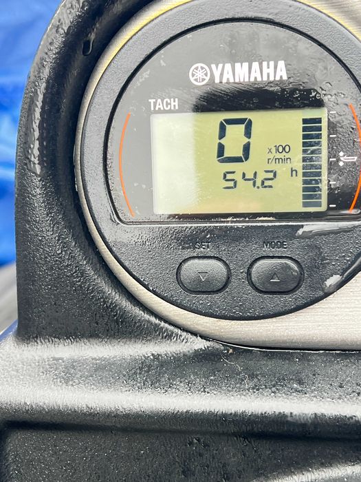 Barca Lund Angler 1650 SS + Yamaha 70 cai