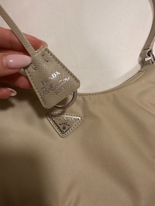 Чанта Prada Re-edition