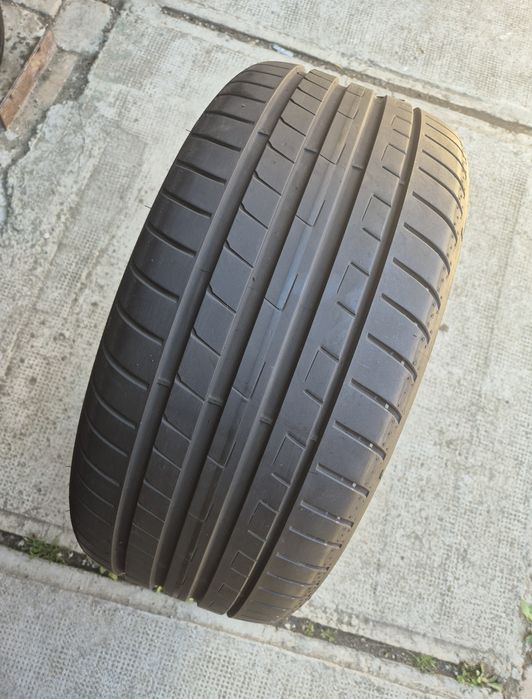 O bucată 245/40 R18 vară - una Goodyear Bridgestone