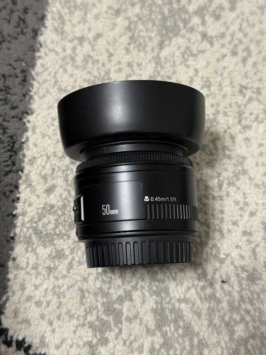 Зеркалка Canon EOS 750D + 2 объектива