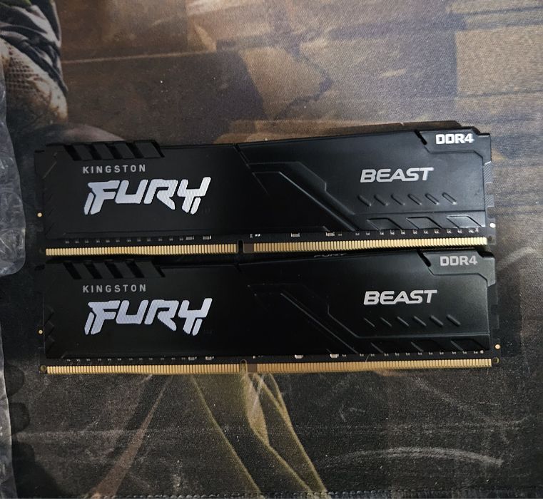 Оперативка ОЗУ DDR4 32GB 3200Мгц CL 16